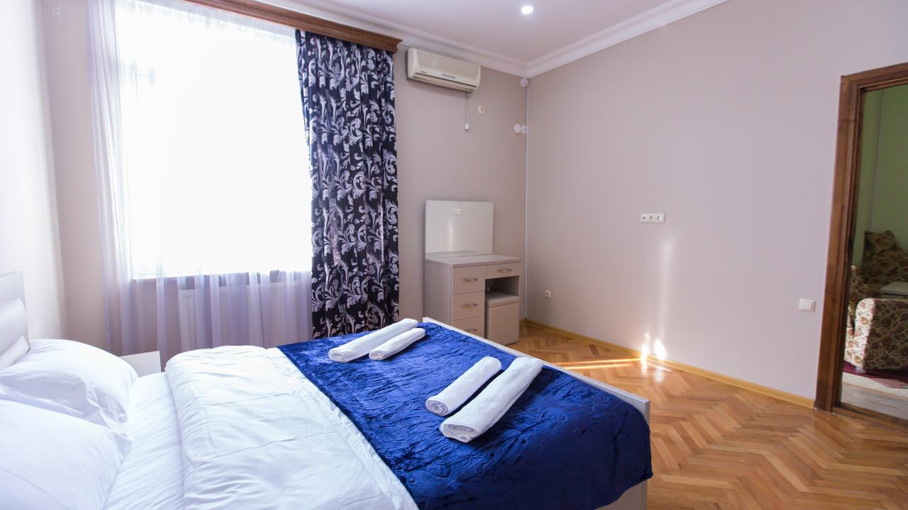 Hotel Cattaleya Batumi Luaran gambar