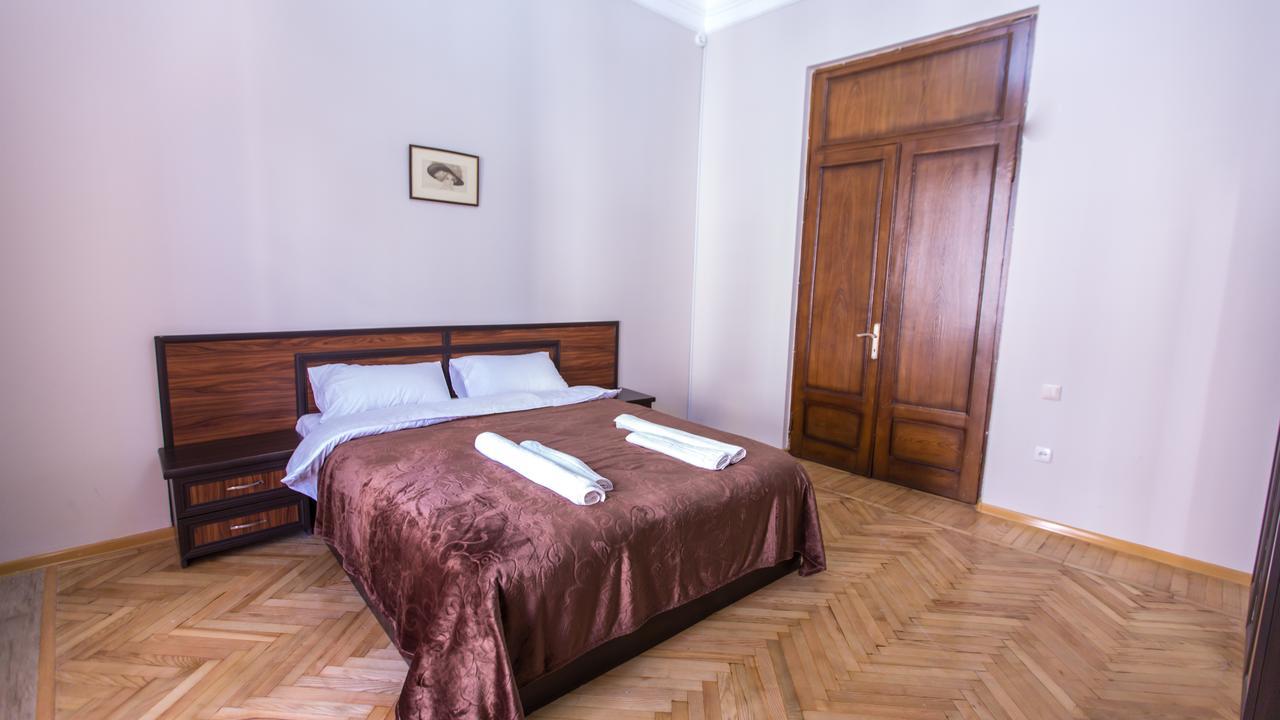 Hotel Cattaleya Batumi Luaran gambar